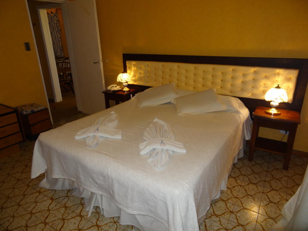 Mon Petit Hotel วิญาการ์ลอสปาซ ห้อง รูปภาพ